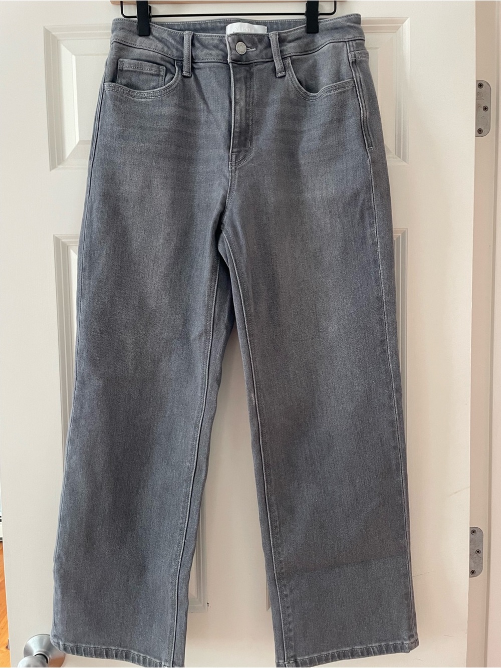 High-Rise Gray Wide-Leg Women's Jeans - Picture 4 of 7